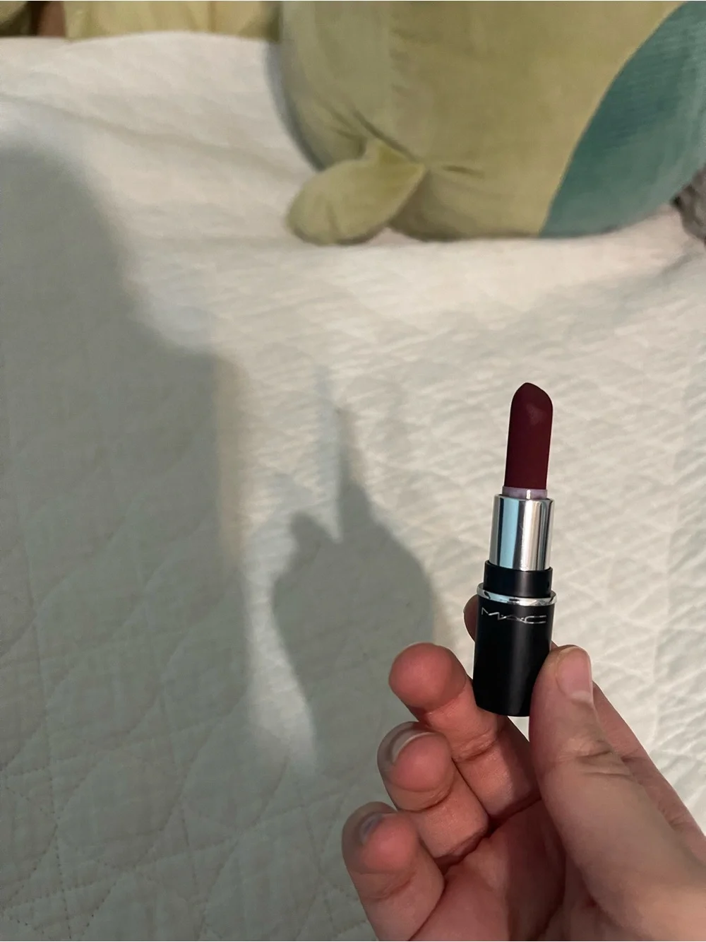 MAC Cosmetics mini size lipstick in diva